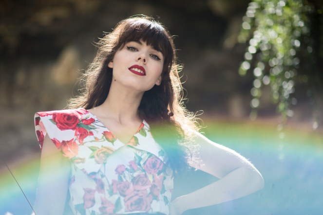 Robe pinup roses rouges 06